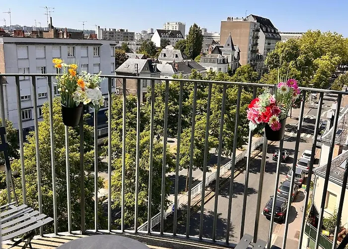 Cosy Proche Gare Apartment *